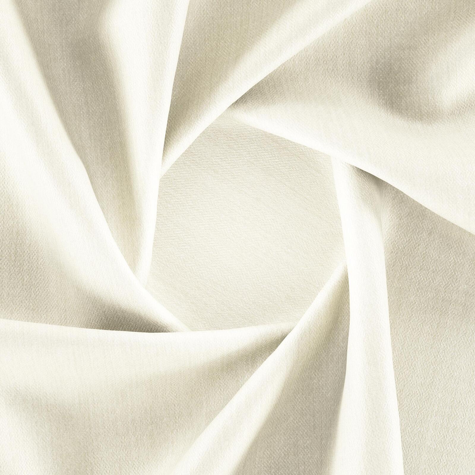 Nocturnal gardenia